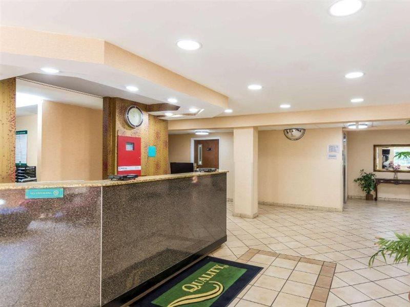 Quality Inn Chester - South Richmond Bagian luar foto