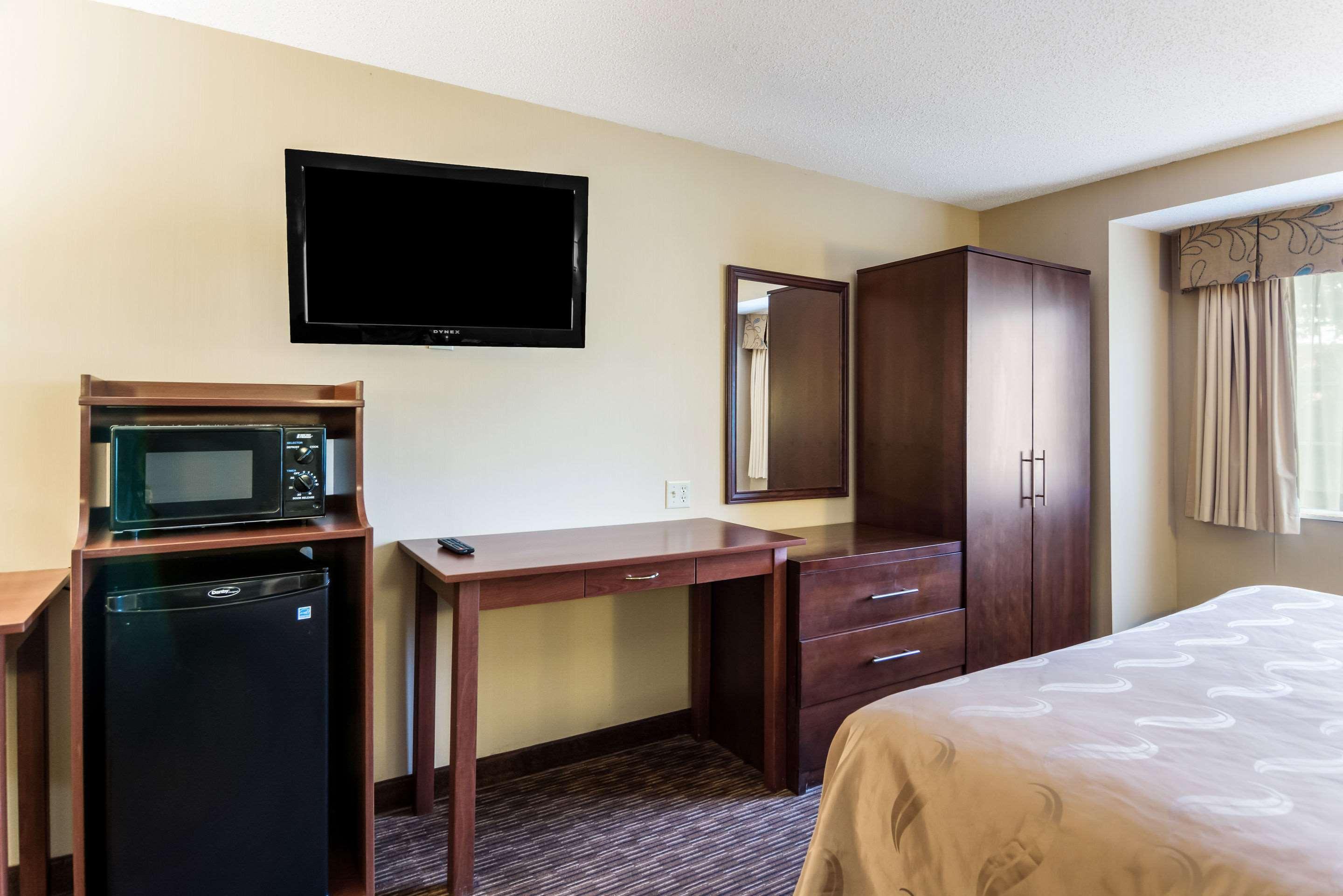 Quality Inn Chester - South Richmond Bagian luar foto