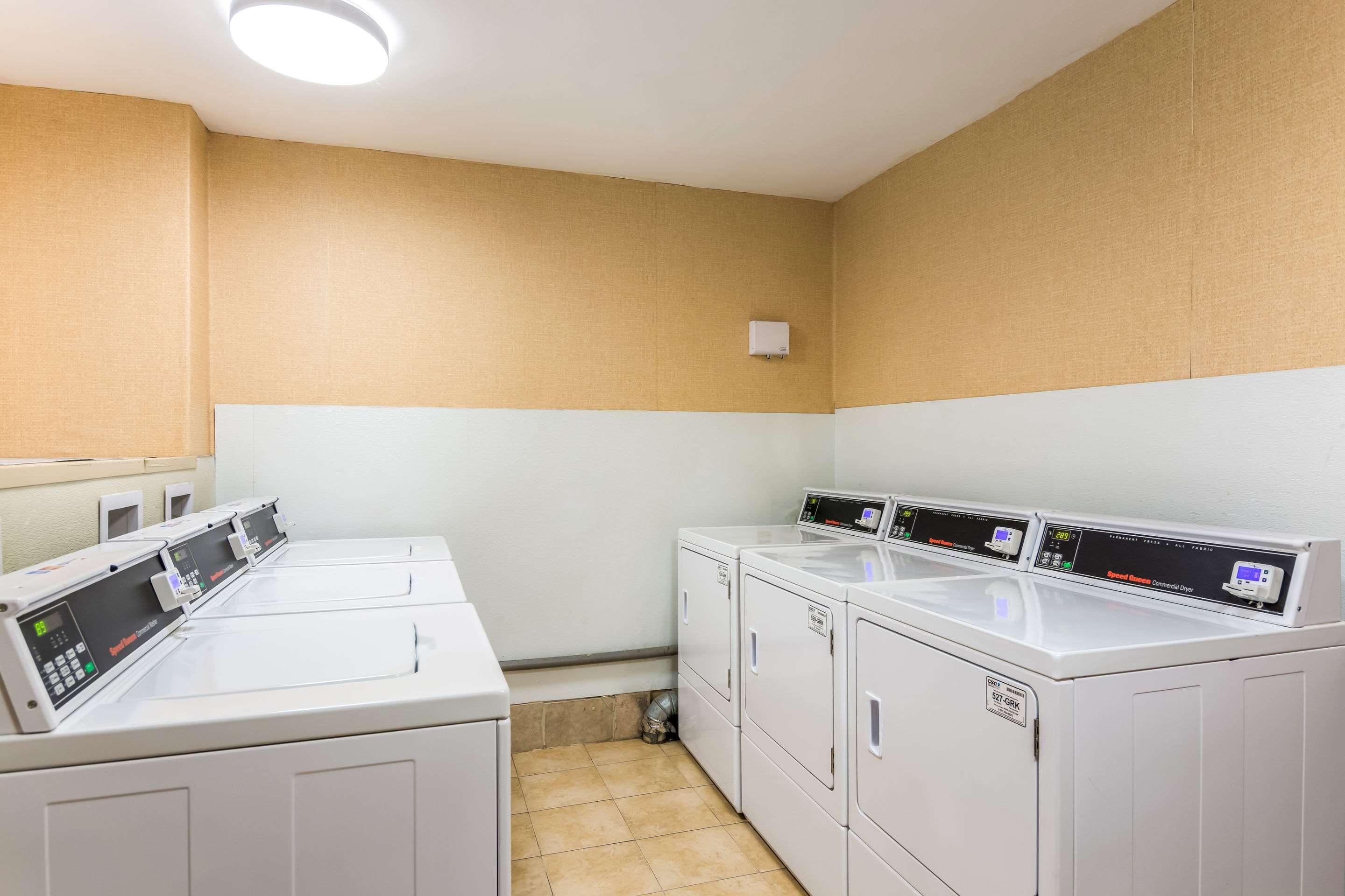 Quality Inn Chester - South Richmond Bagian luar foto