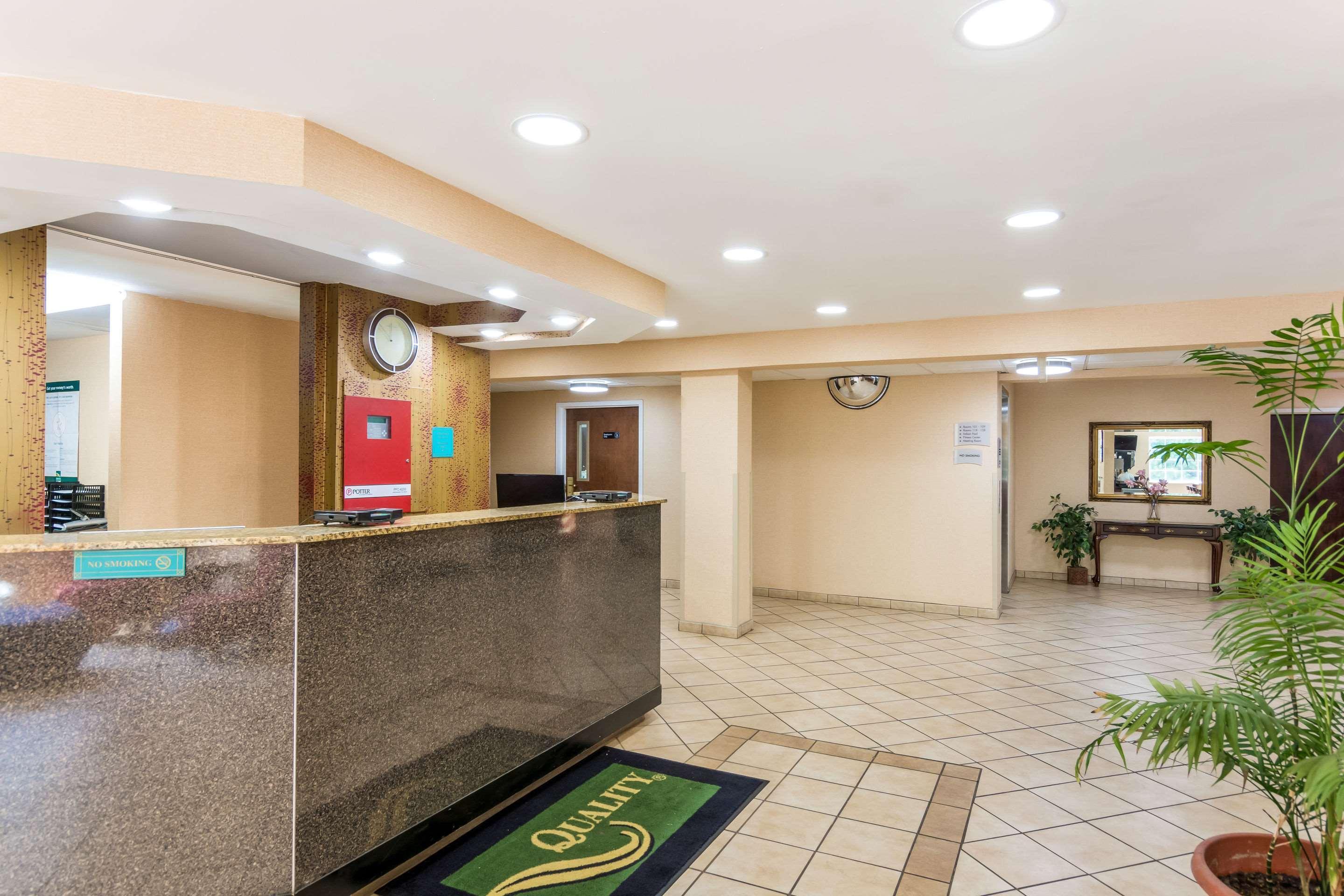 Quality Inn Chester - South Richmond Bagian luar foto