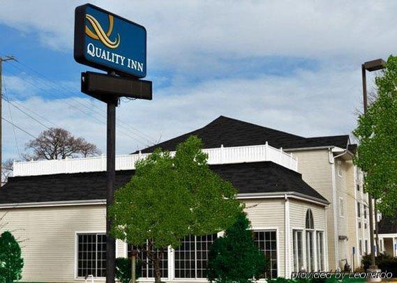 Quality Inn Chester - South Richmond Bagian luar foto