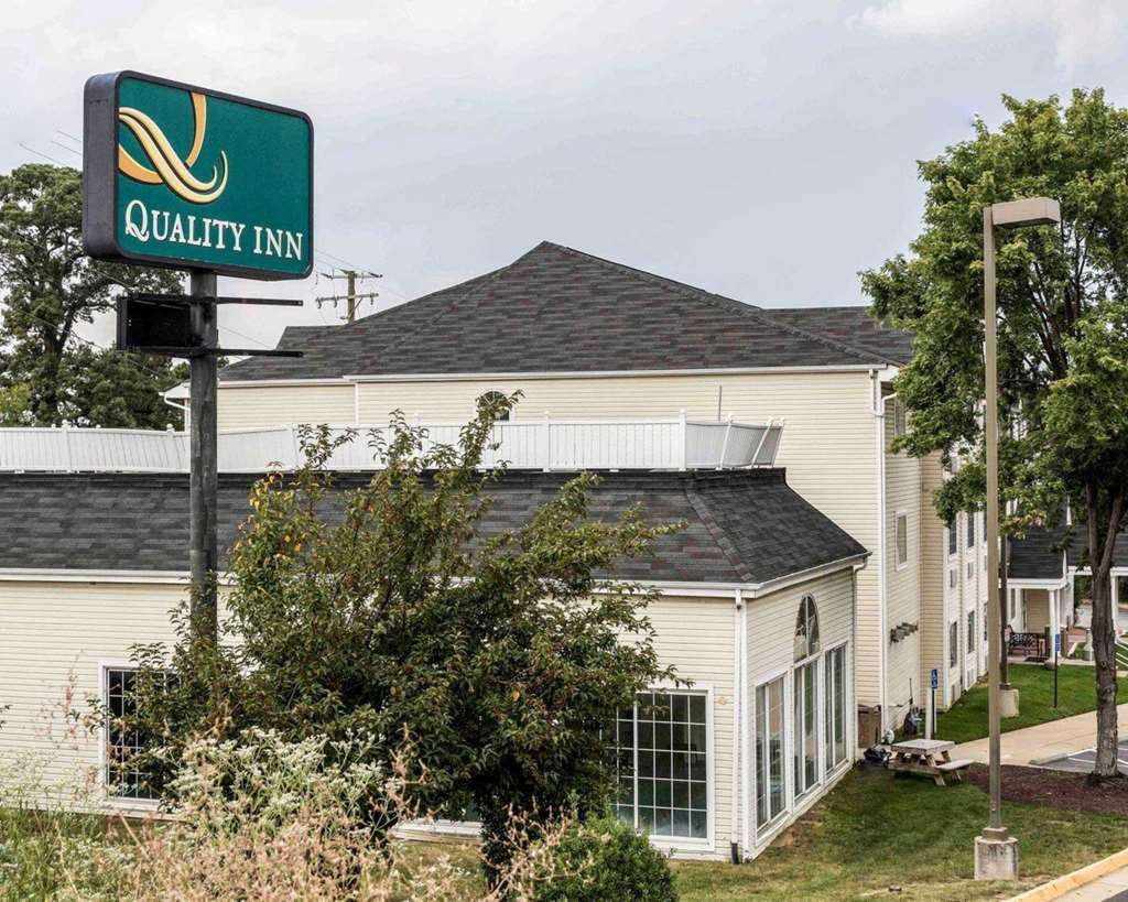 Quality Inn Chester - South Richmond Bagian luar foto