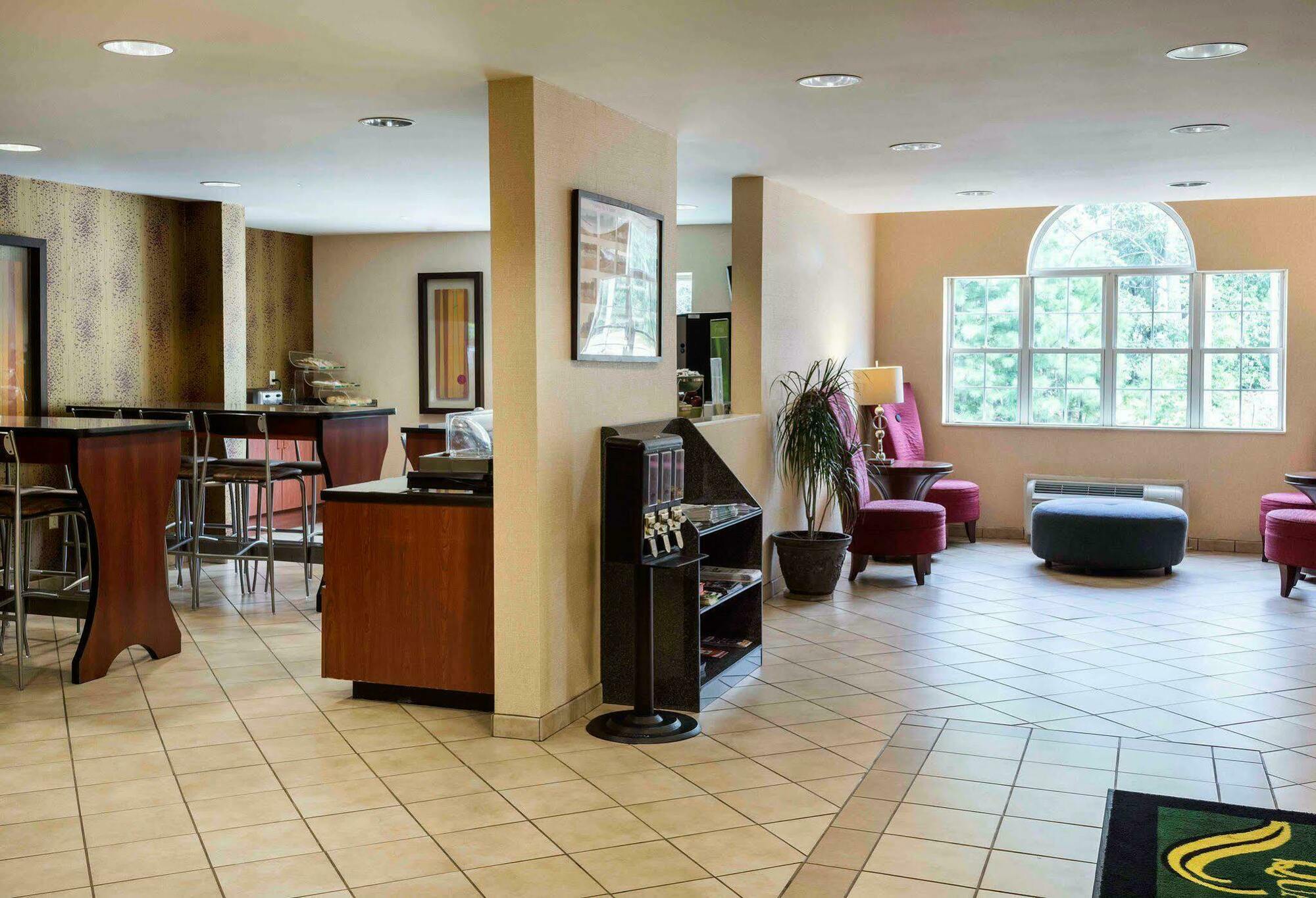 Quality Inn Chester - South Richmond Bagian luar foto