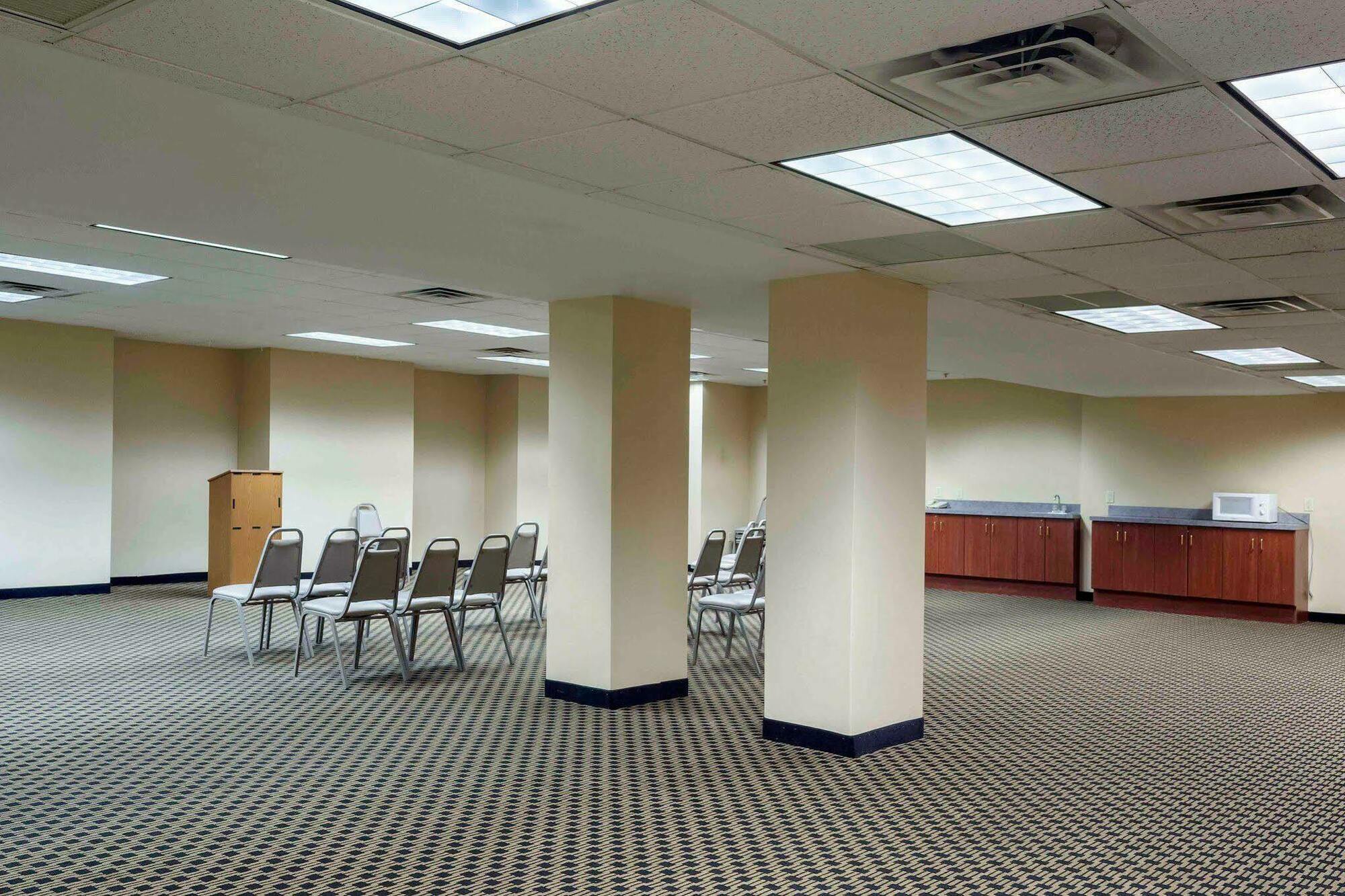 Quality Inn Chester - South Richmond Bagian luar foto