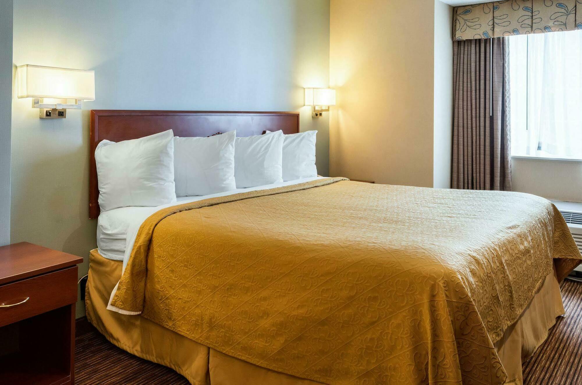 Quality Inn Chester - South Richmond Bagian luar foto